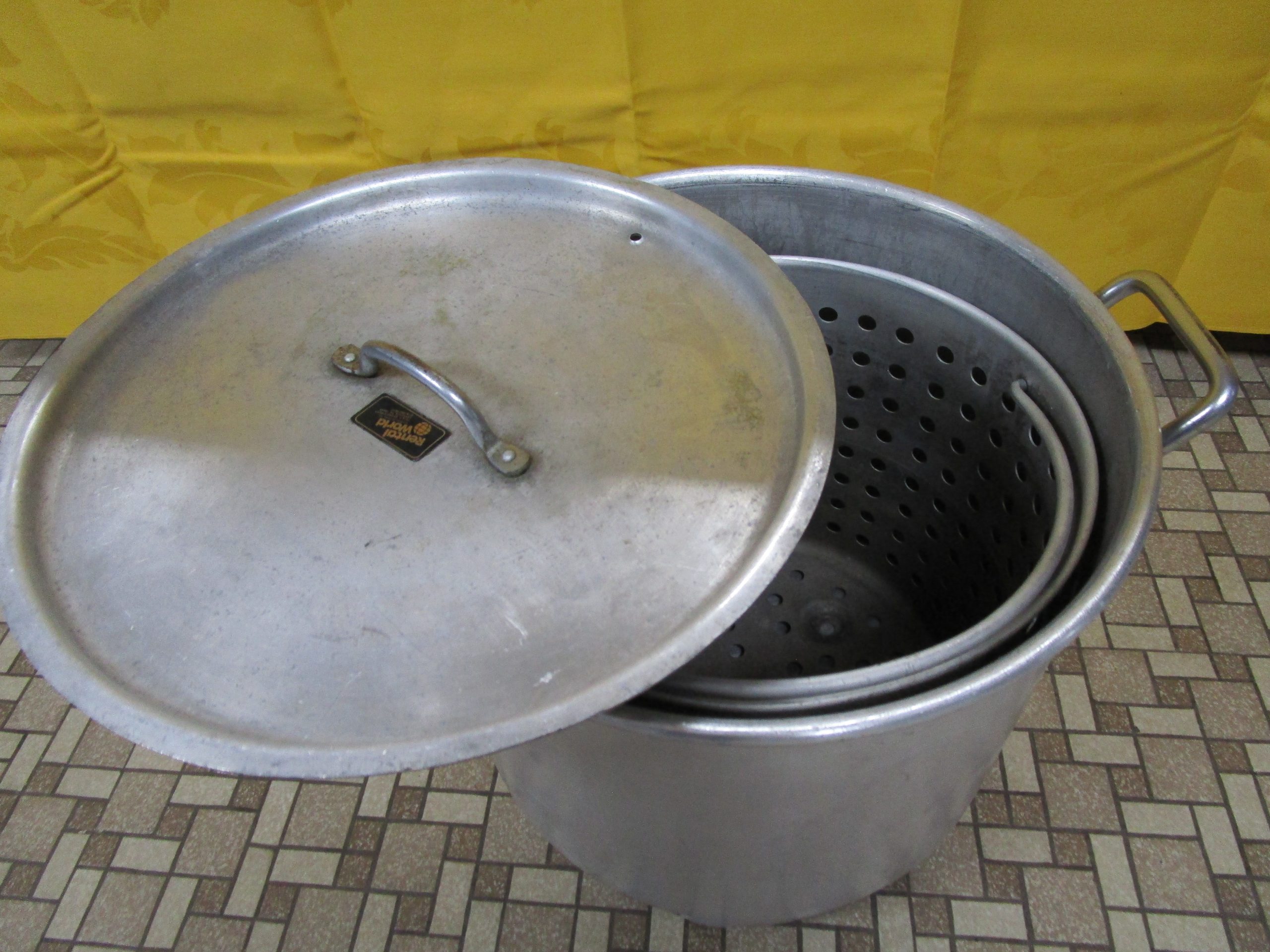 Clam Steamer Pot - 40 Quart - Image 4