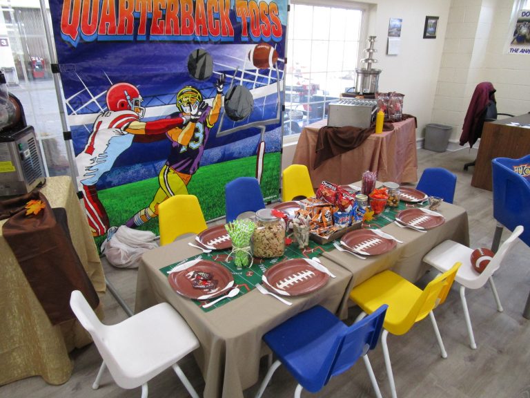 Quarterback Toss RentalWorld