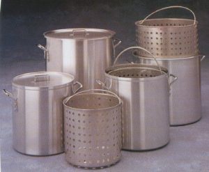 Clam steamer pots with basket