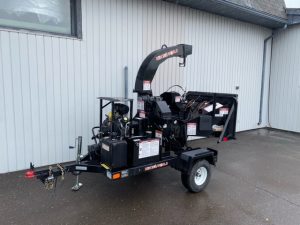 Chipper: 6" capacity