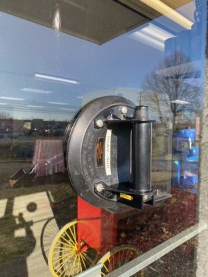 Vacuum Cups:  8" Diameter