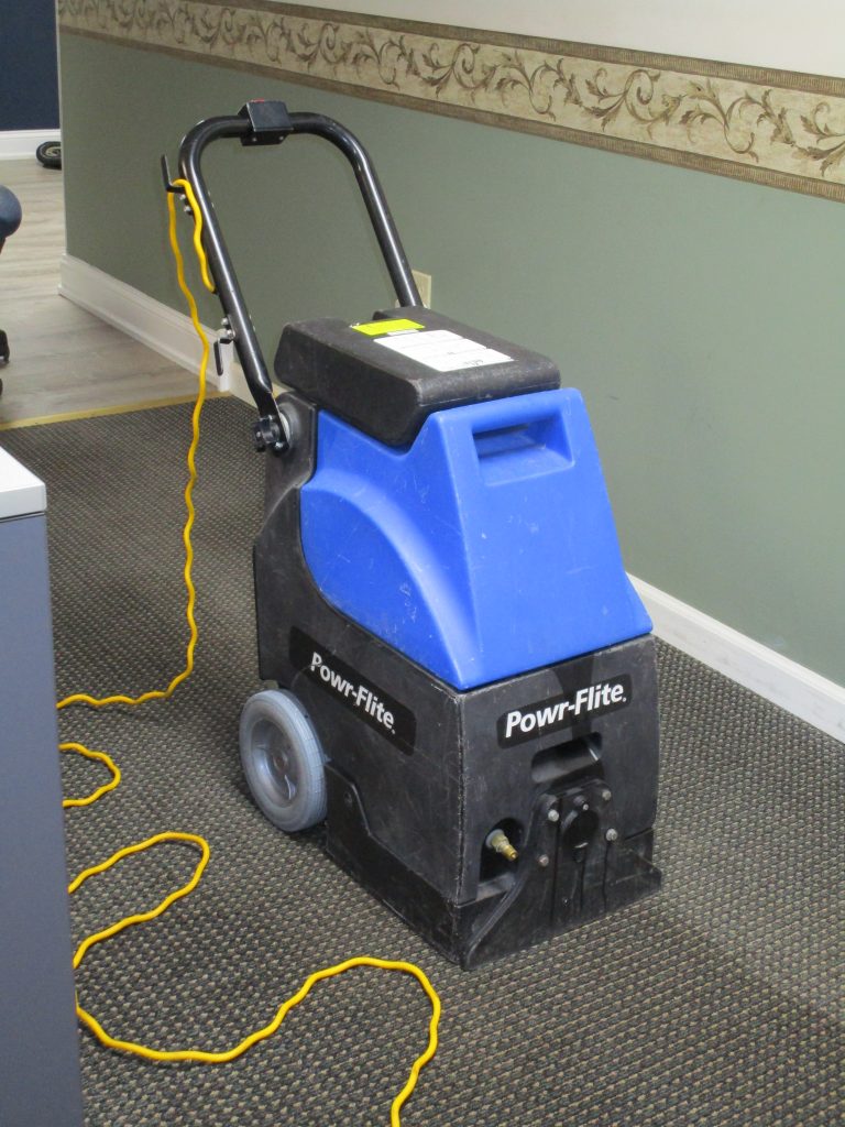 Floor Scrubber 16" w/ Vac RentalWorld