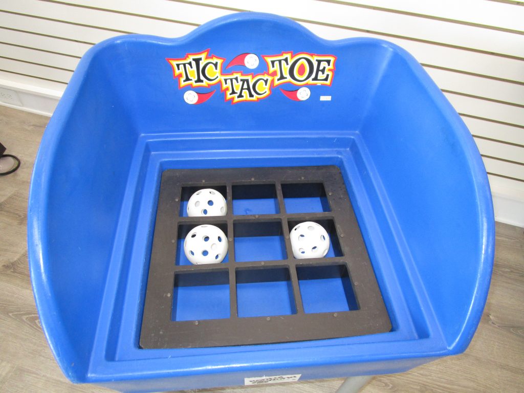 Tic tac toe three in a row rental world