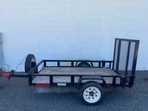 Trailer 4' x 7' w/ Gate (No Brakes)
