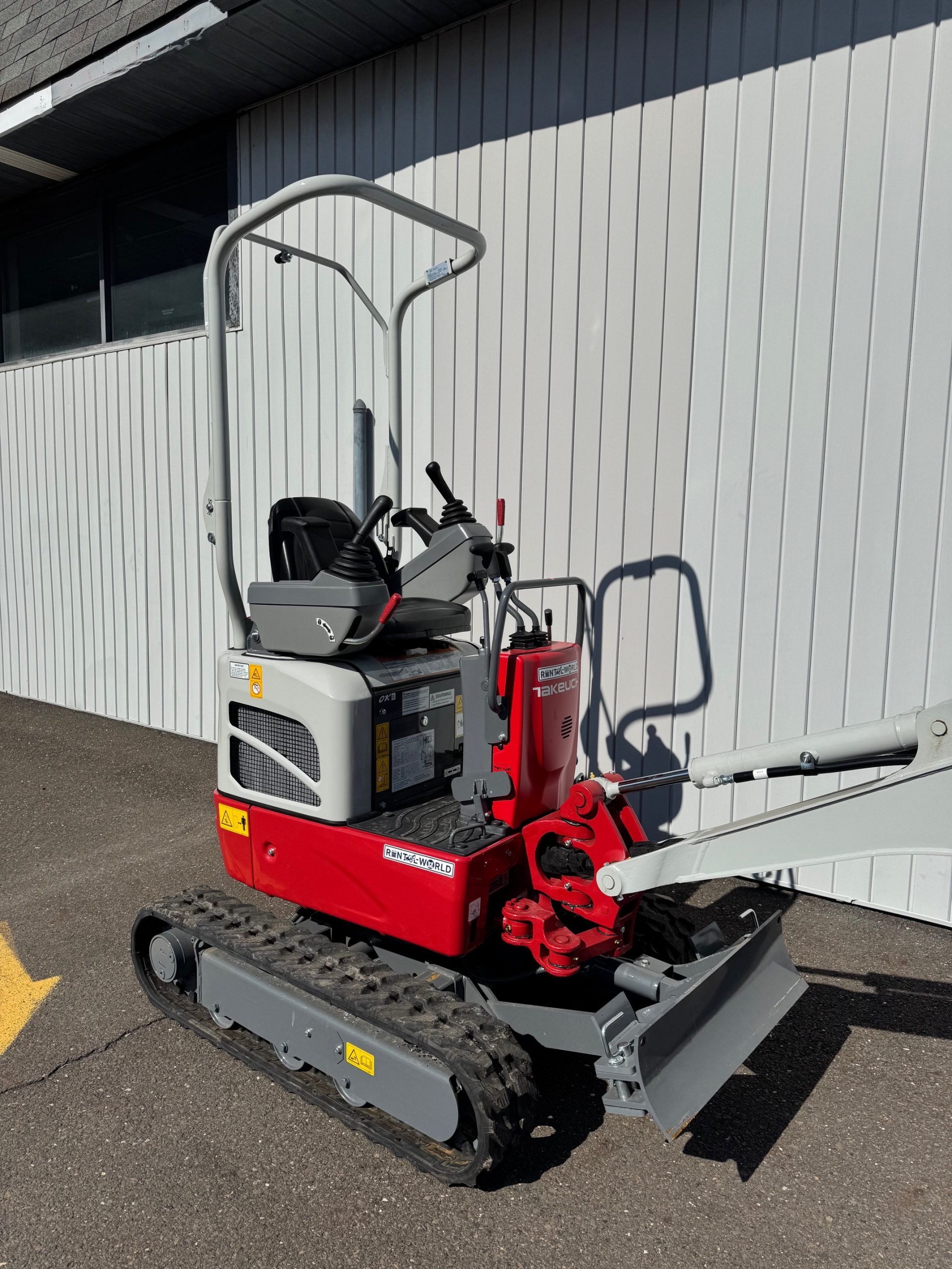 Excavator - Takeuchi Model 210R - Image 8